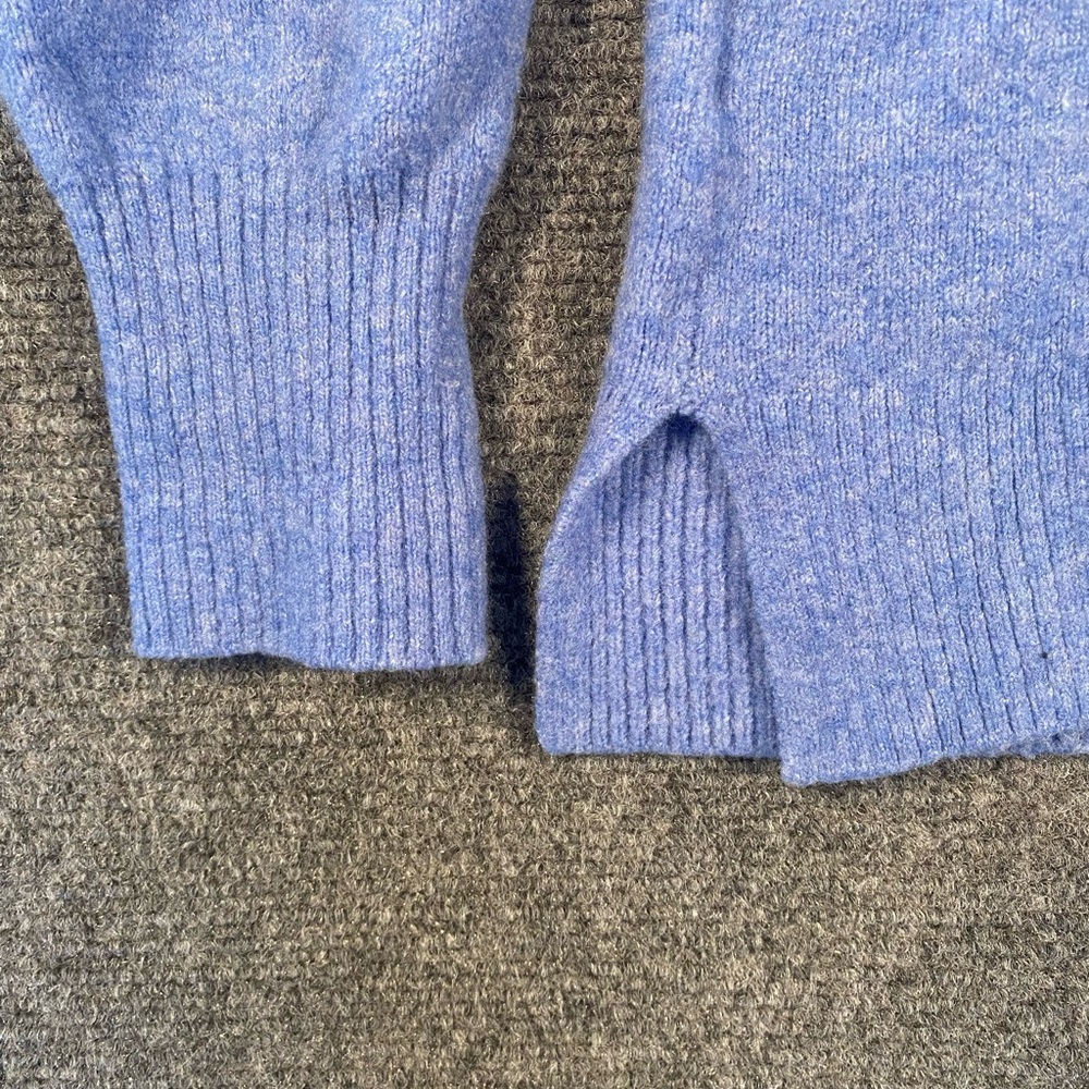 J. Crew Light Blue Extra Soft Crewneck Sweater Minimalist Cozy womens sz M - Picture 8 of 8